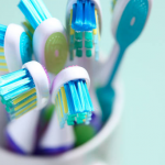 El cepillo de dientes tiene siglos de historia